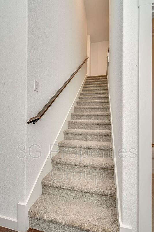 2725 Splendor Lane property image