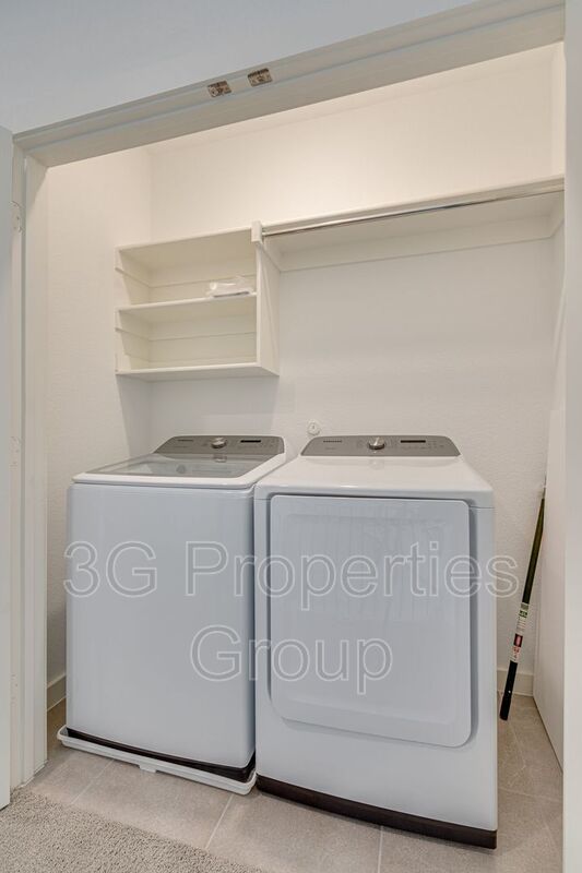 2725 Splendor Lane property image