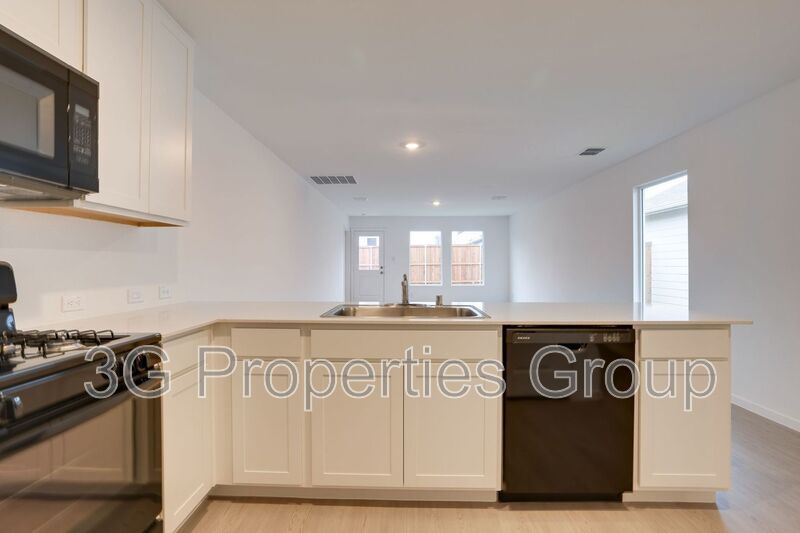 3021 Burmese St. property image