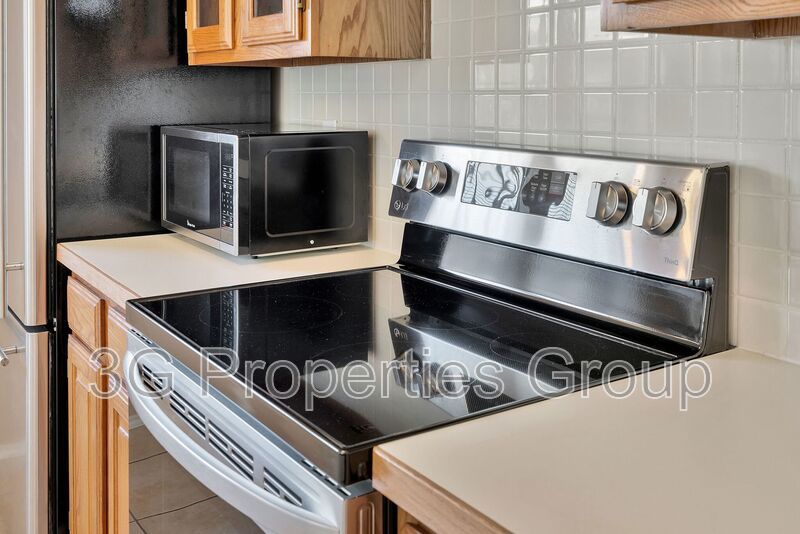 1045 Sweet Grass Trail property image