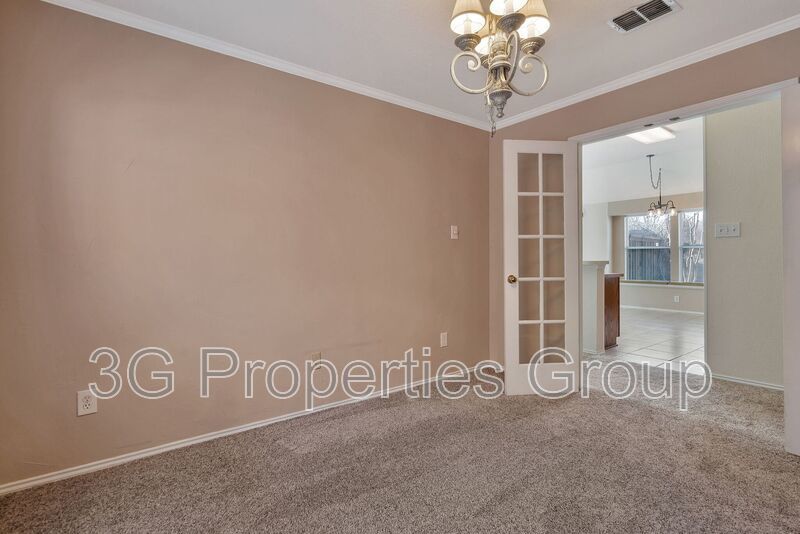 1045 Sweet Grass Trail property image