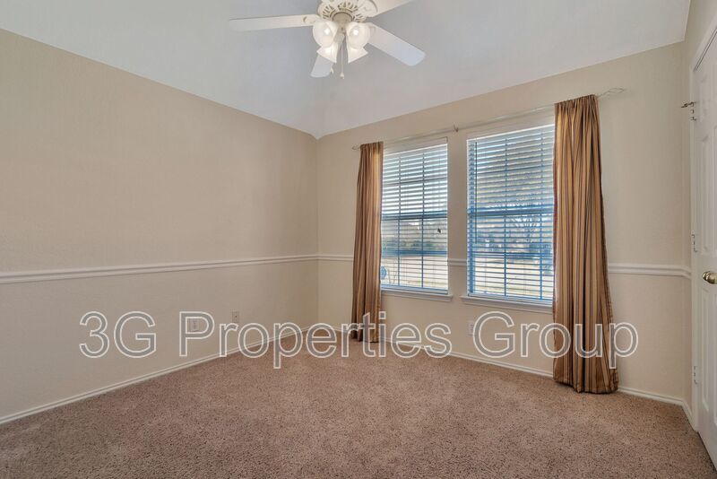 1045 Sweet Grass Trail property image