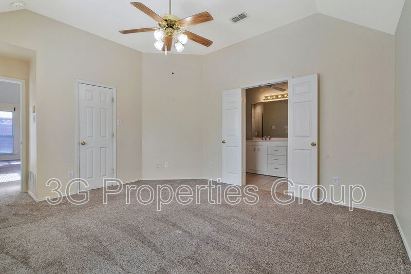 1045 Sweet Grass Trail property image