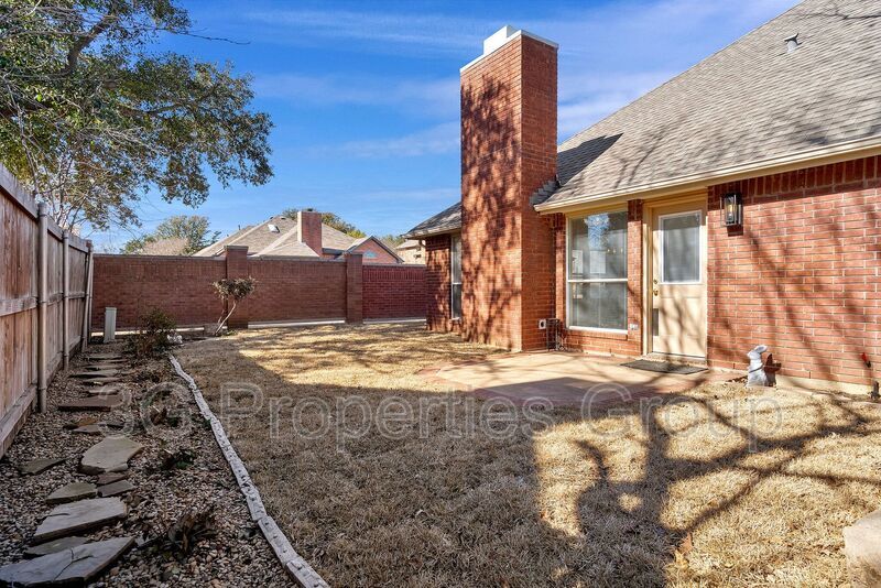 1045 Sweet Grass Trail property image