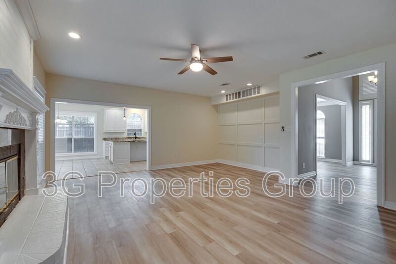 3937 Valley View Lane property image