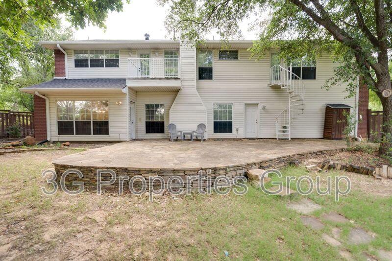 3937 Valley View Lane property image