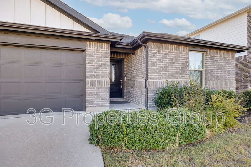 2825 Andesite Ln property image