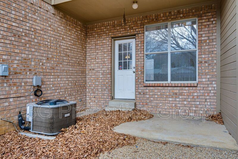 1504 Barbara property image