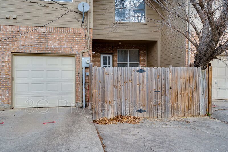 1504 Barbara property image