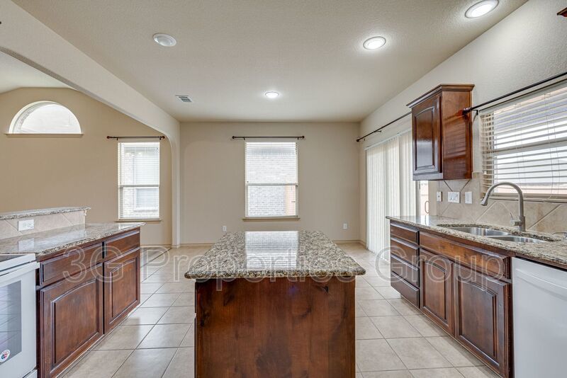 1445 Elkford Ln property image