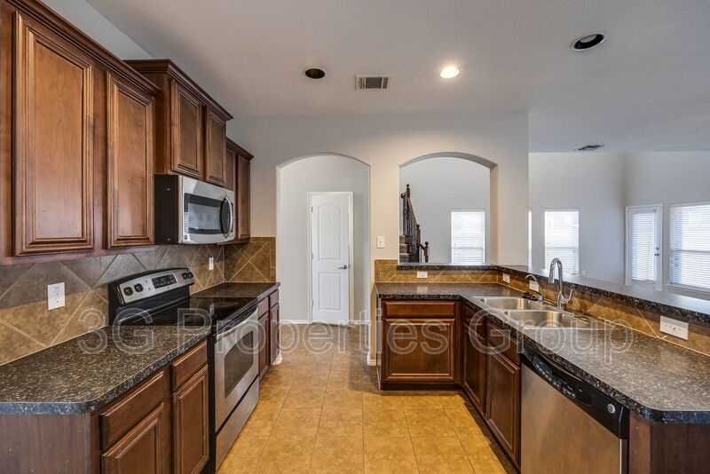 2228 Canyon Point property image