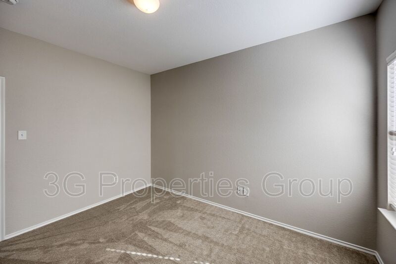 2228 Canyon Point property image