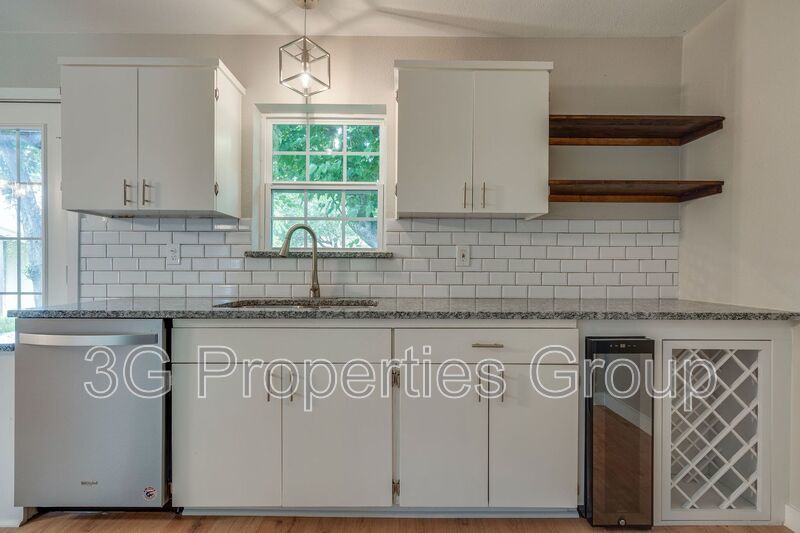 930 Briarwood Dr. property image