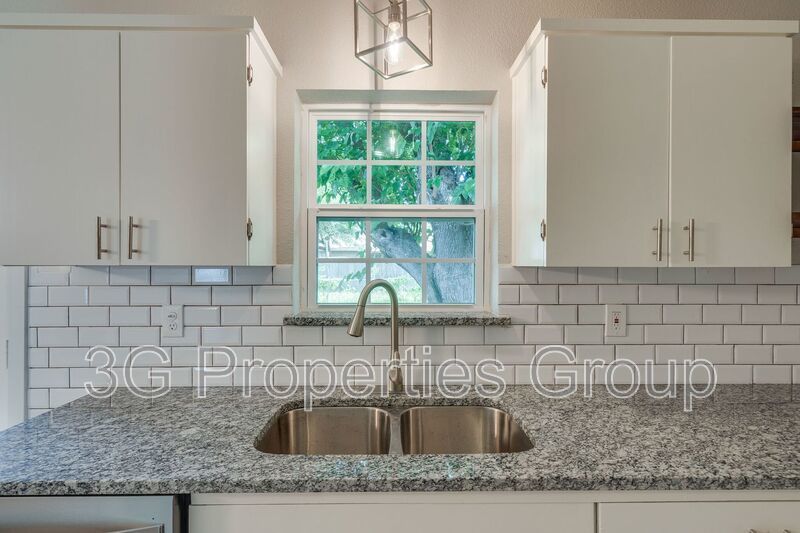 930 Briarwood Dr. property image