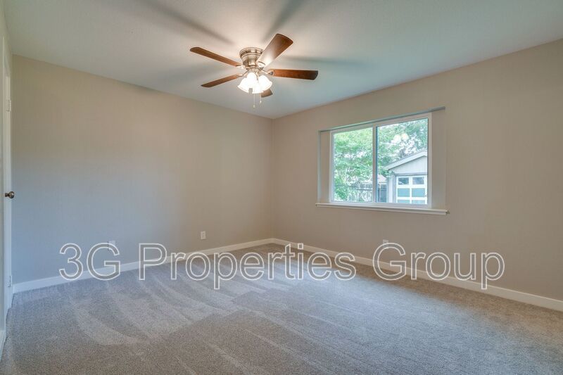 930 Briarwood Dr. property image