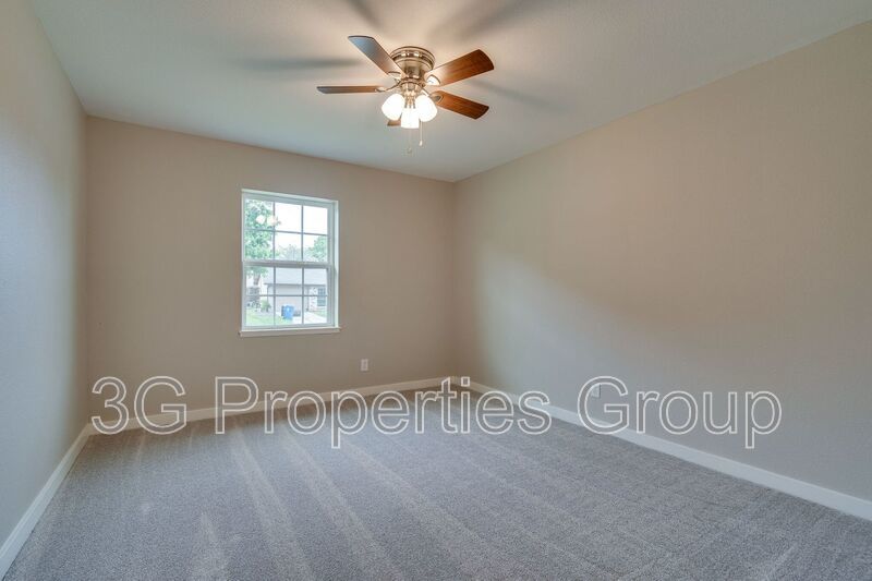 930 Briarwood Dr. property image