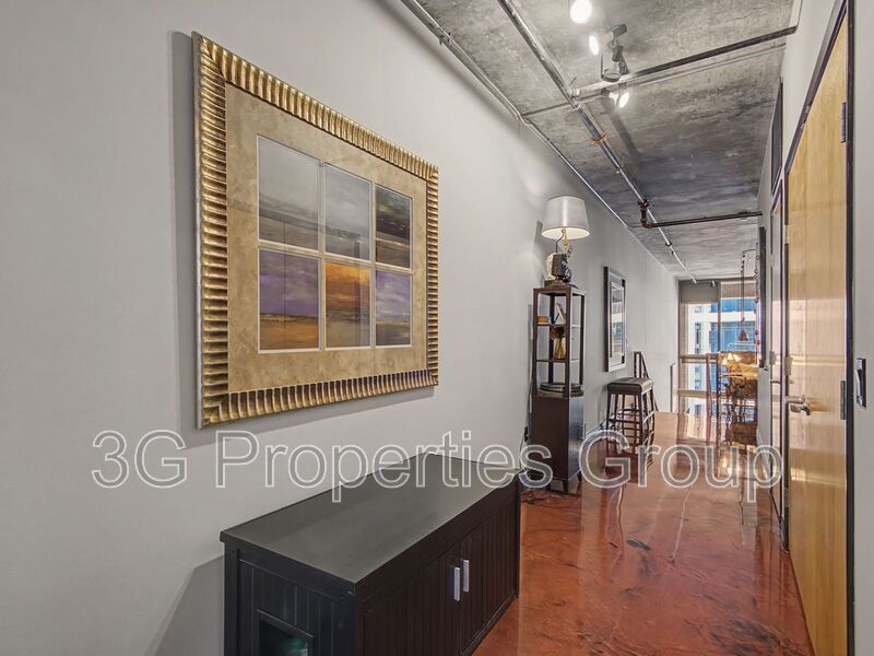 1999 Mckinney Ave property image