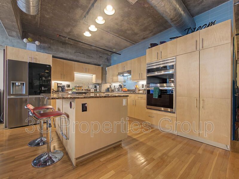 1999 Mckinney Ave property image