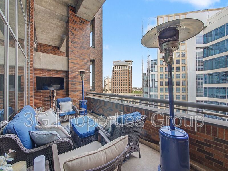 1999 Mckinney Ave property image