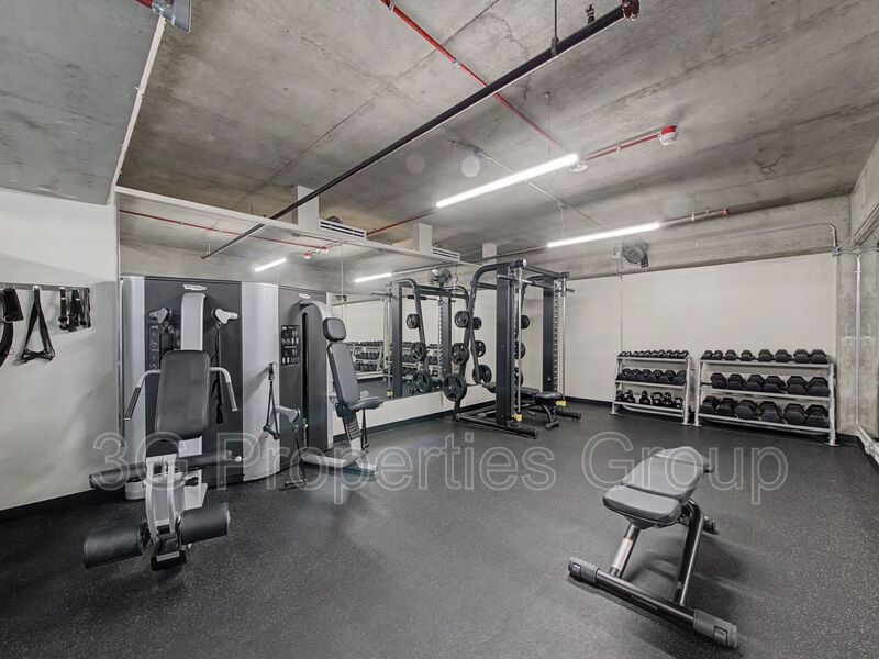 1999 Mckinney Ave property image