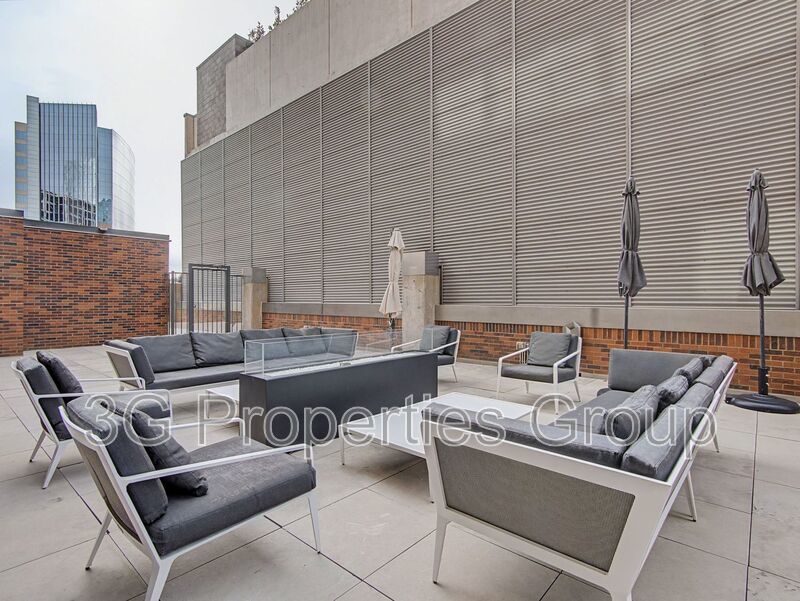 1999 Mckinney Ave property image