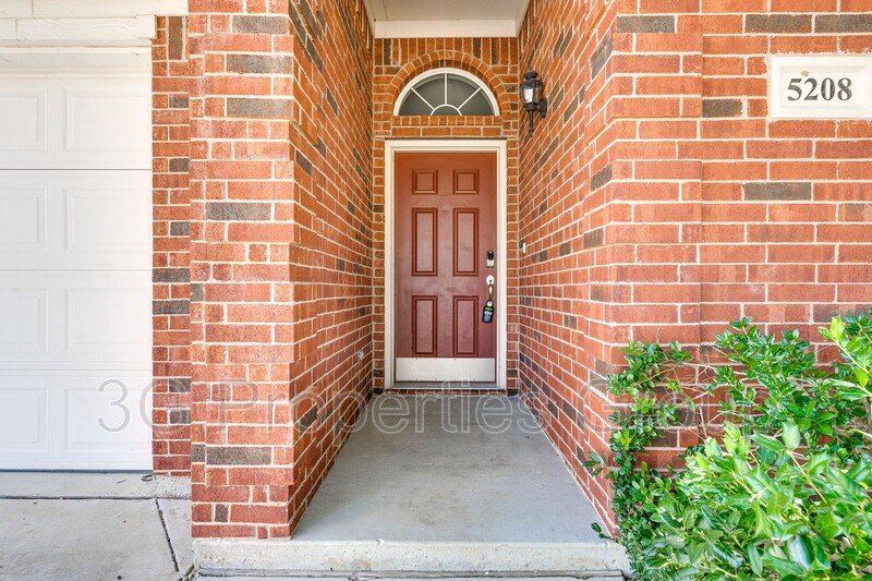 5208 Brookside Drive property image