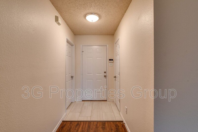 1561 Knottingham Drive property image