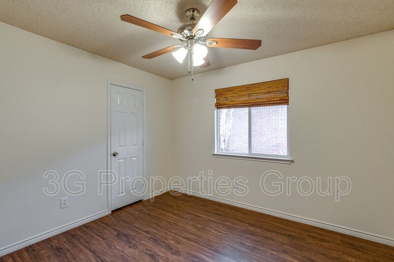 1561 Knottingham Drive property image