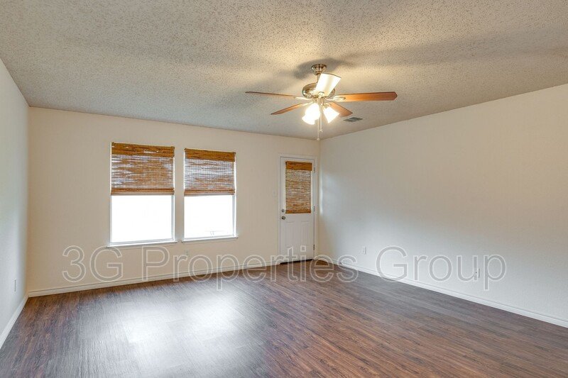 1561 Knottingham Drive property image