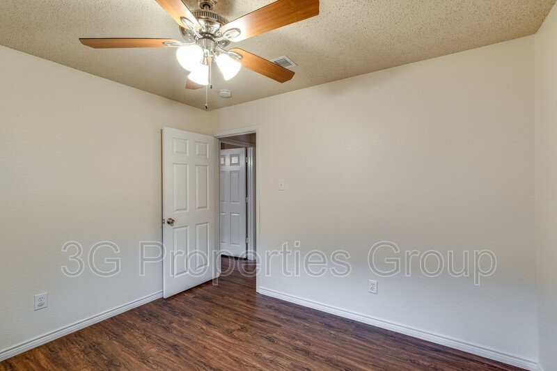 1561 Knottingham Drive property image