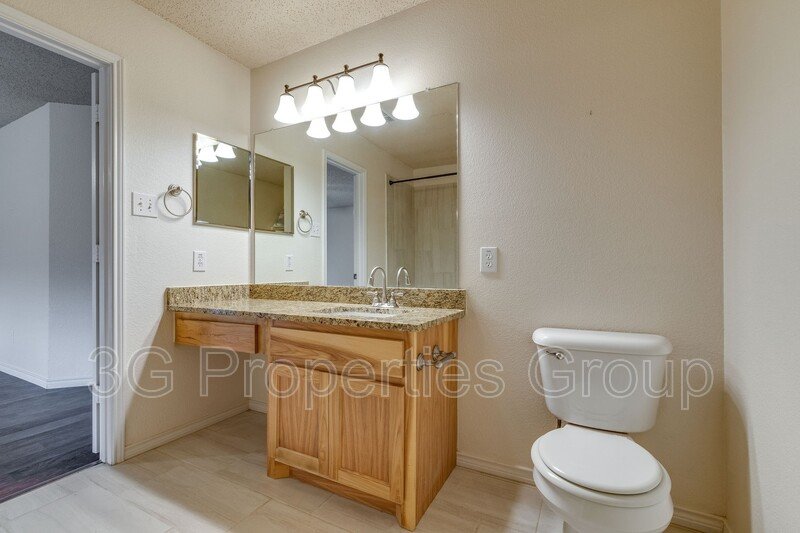 1561 Knottingham Drive property image
