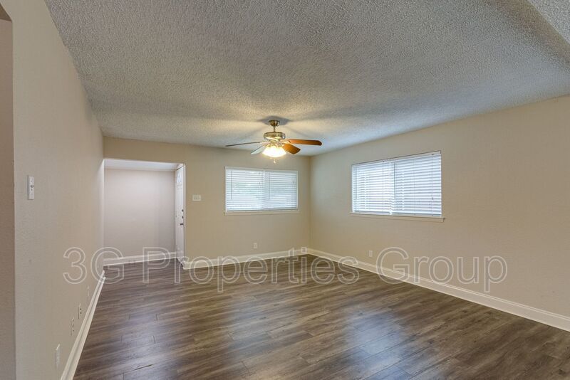 508 Lexington Ln property image