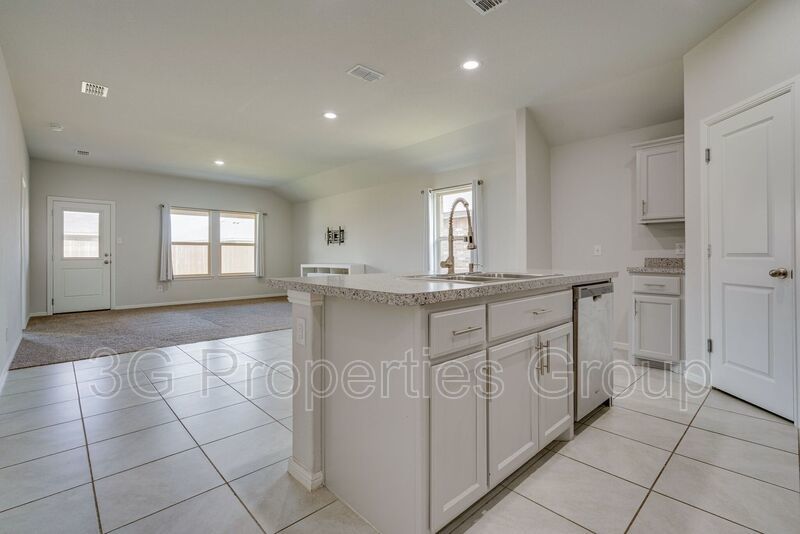 16424 Milwaukee Street property image