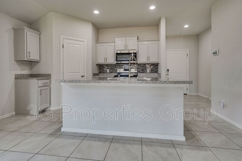 16424 Milwaukee Street property image