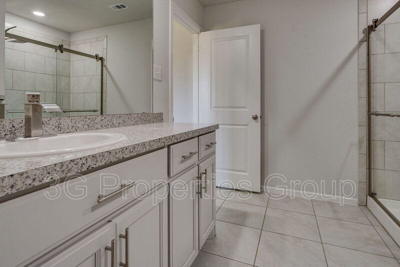 16424 Milwaukee Street property image