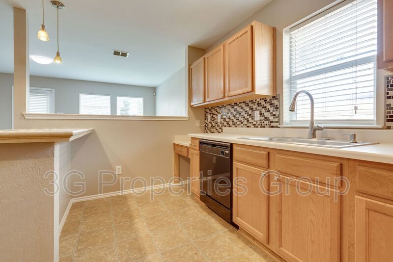 1901 Foxfield Way property image