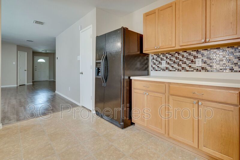 1901 Foxfield Way property image