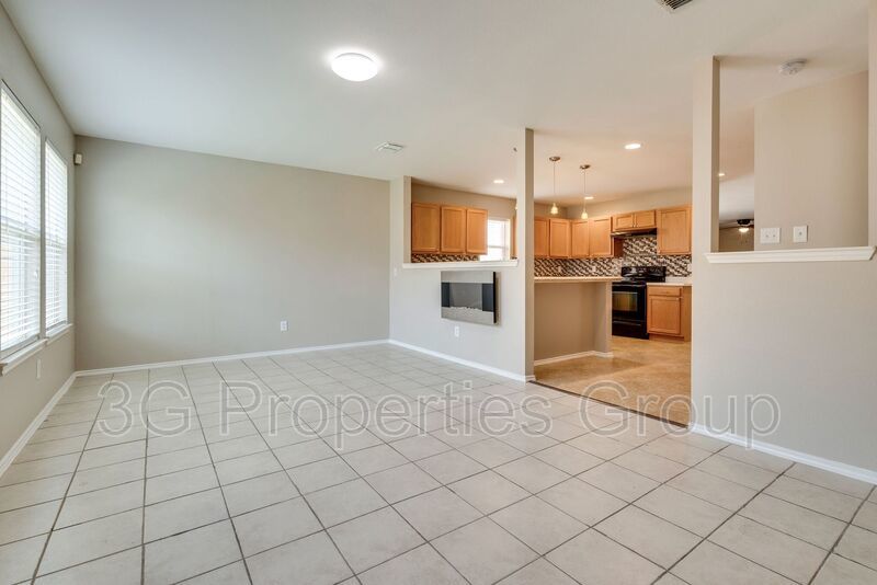 1901 Foxfield Way property image
