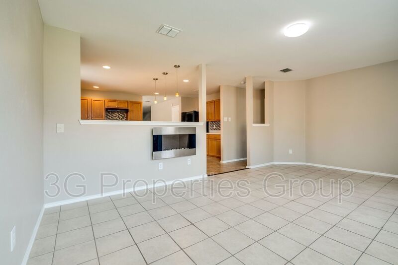 1901 Foxfield Way property image