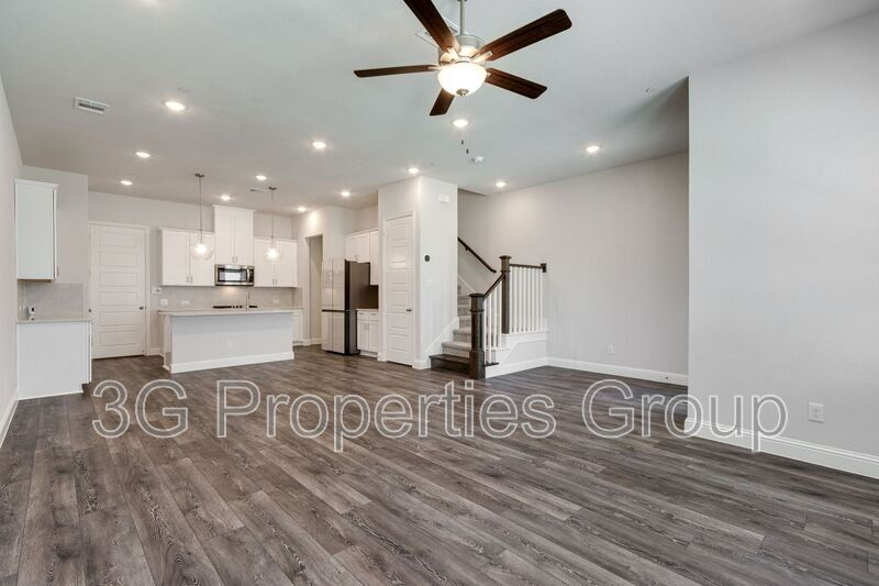 344 Almanor St property image