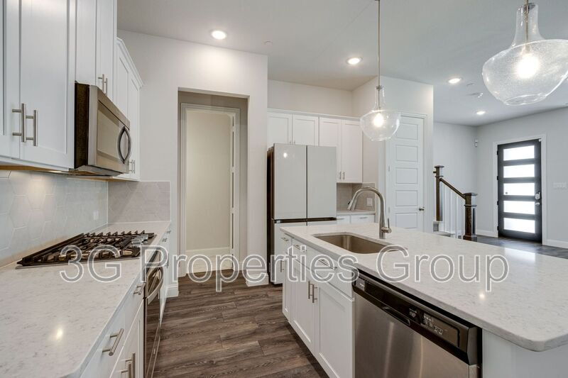 344 Almanor St property image