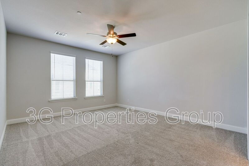 344 Almanor St property image