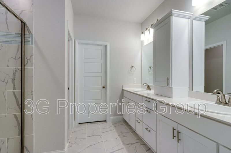 344 Almanor St property image