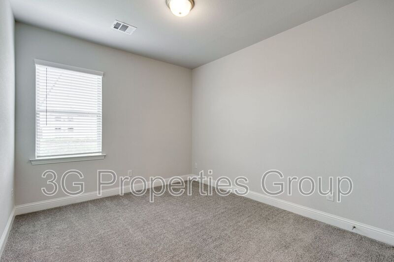 344 Almanor St property image