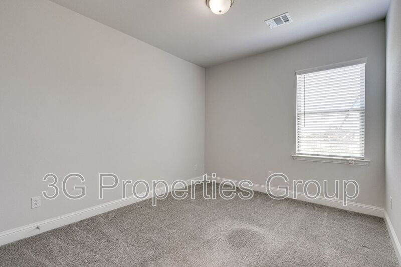 344 Almanor St property image